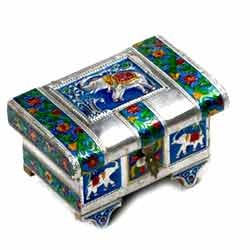 Manufacturers Exporters and Wholesale Suppliers of Carved Jewellery Box Gondal Gujarat